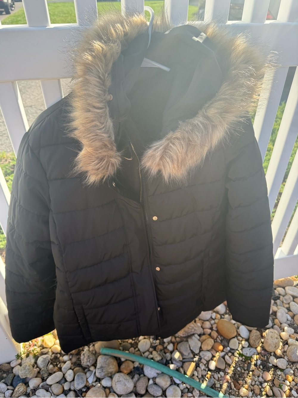 Black Faux-Fur Trim Puffer Jacket - Women